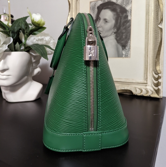 Authentic Louis Vuitton Alma PM - Picture 6 of 16